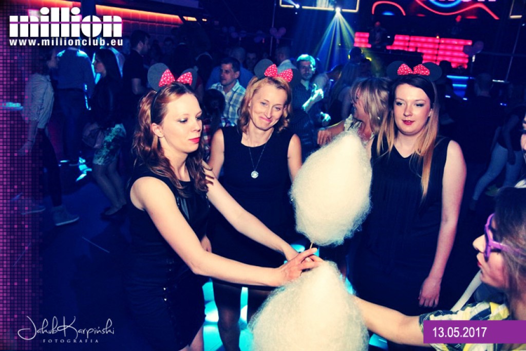 Sobotnia impreza w klubie Million
