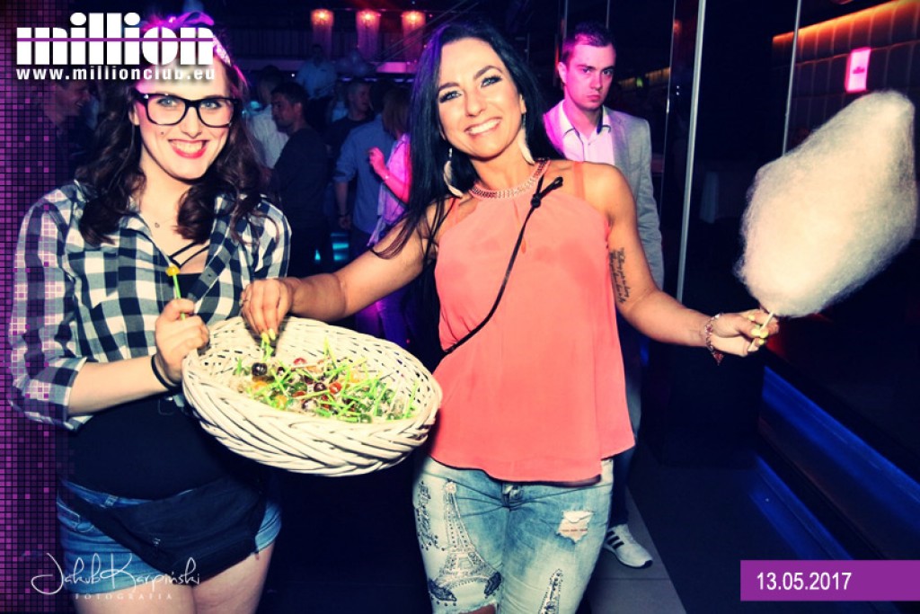 Sobotnia impreza w klubie Million