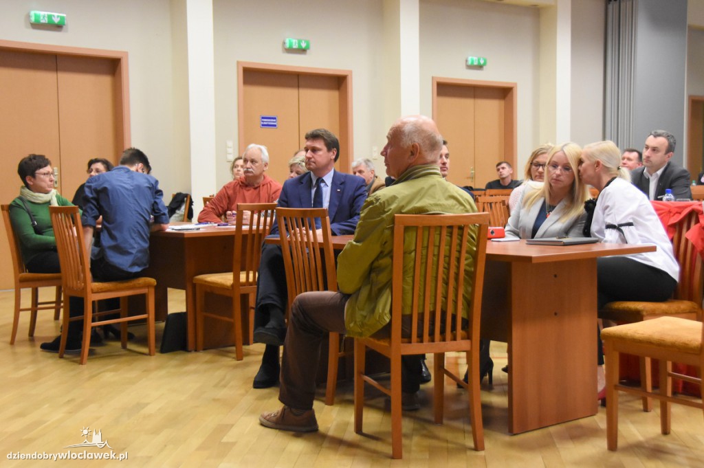 Warsztaty na temat dworca we Włocławku