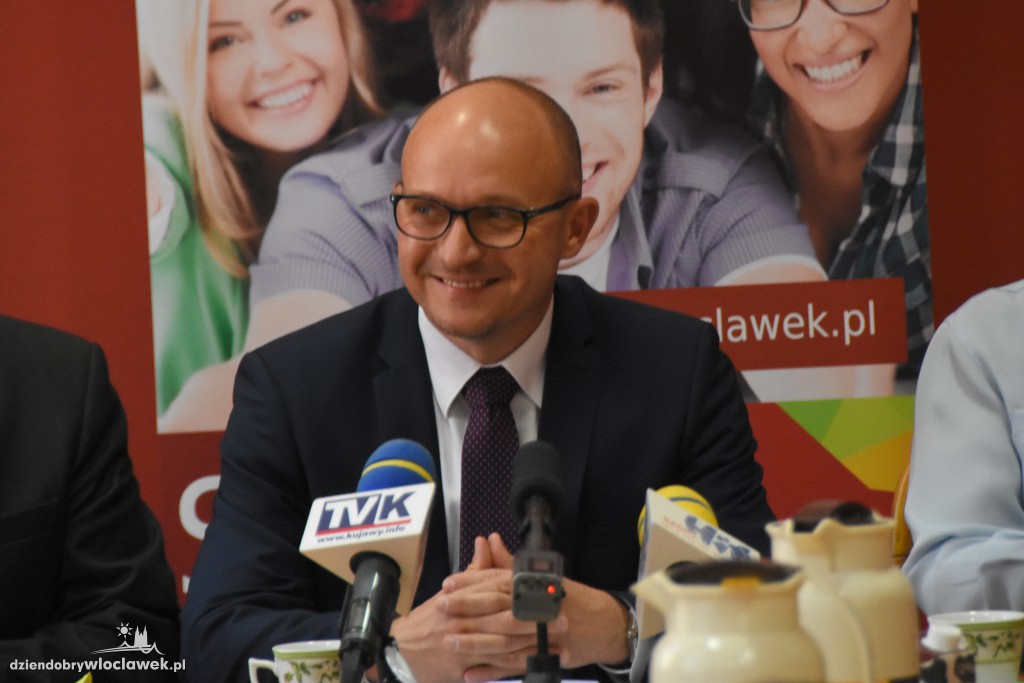 Seniorzy na konferencji z prezydentem