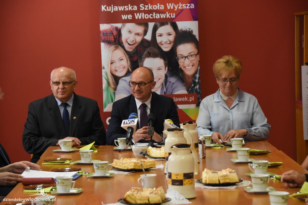 Seniorzy na konferencji z prezydentem