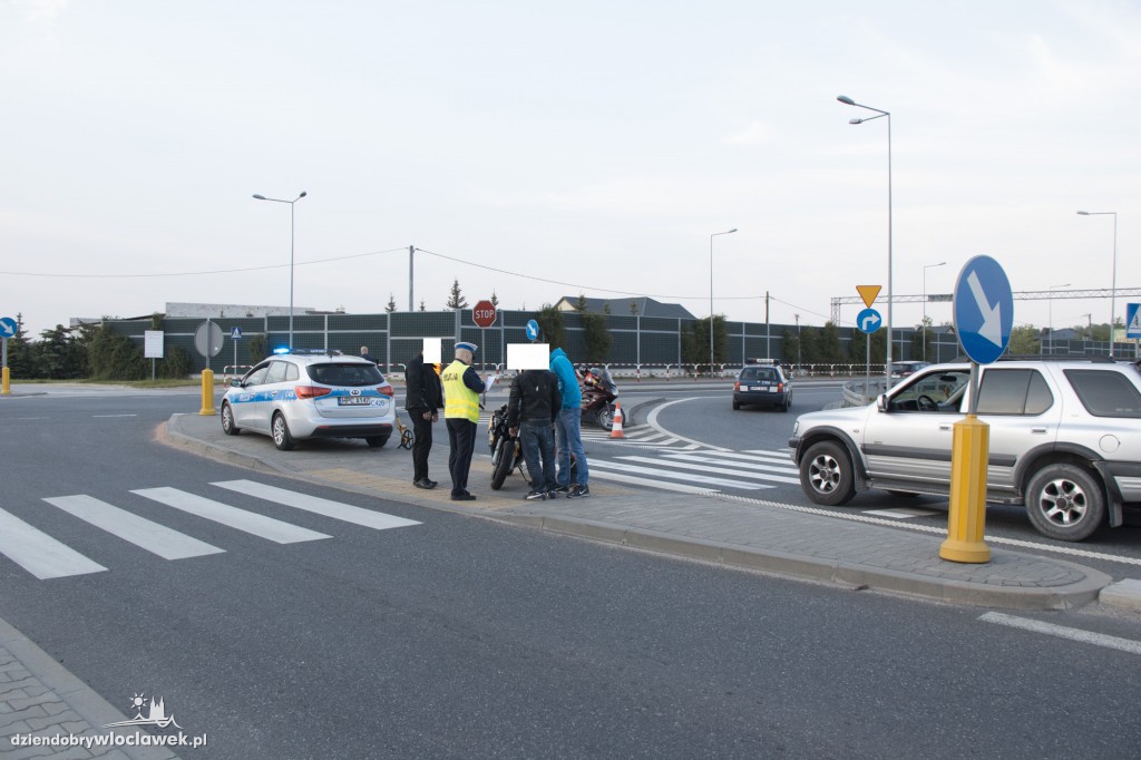 Wypadek samochodowy z udziałem motocyklisty