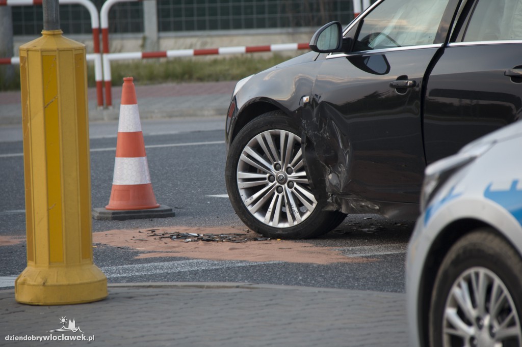 Wypadek samochodowy z udziałem motocyklisty