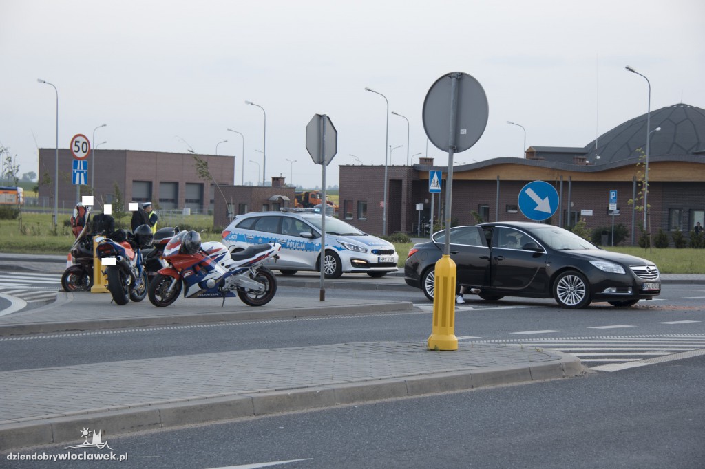 Wypadek samochodowy z udziałem motocyklisty