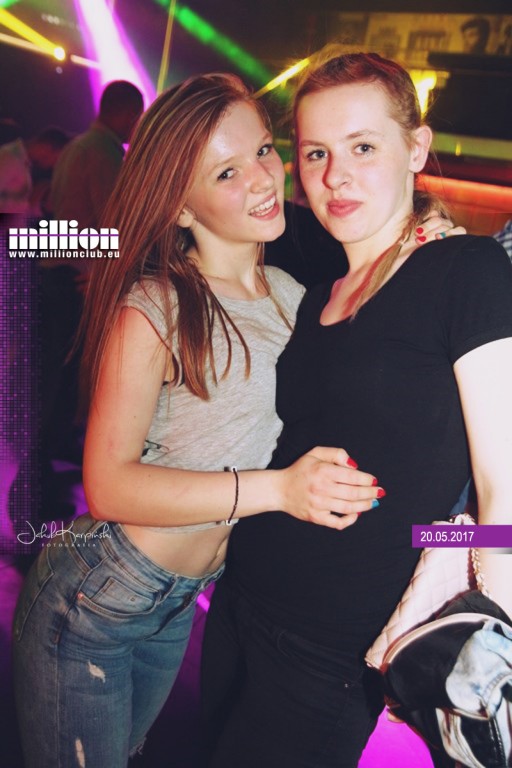 Sobotnia impreza w klubie Million