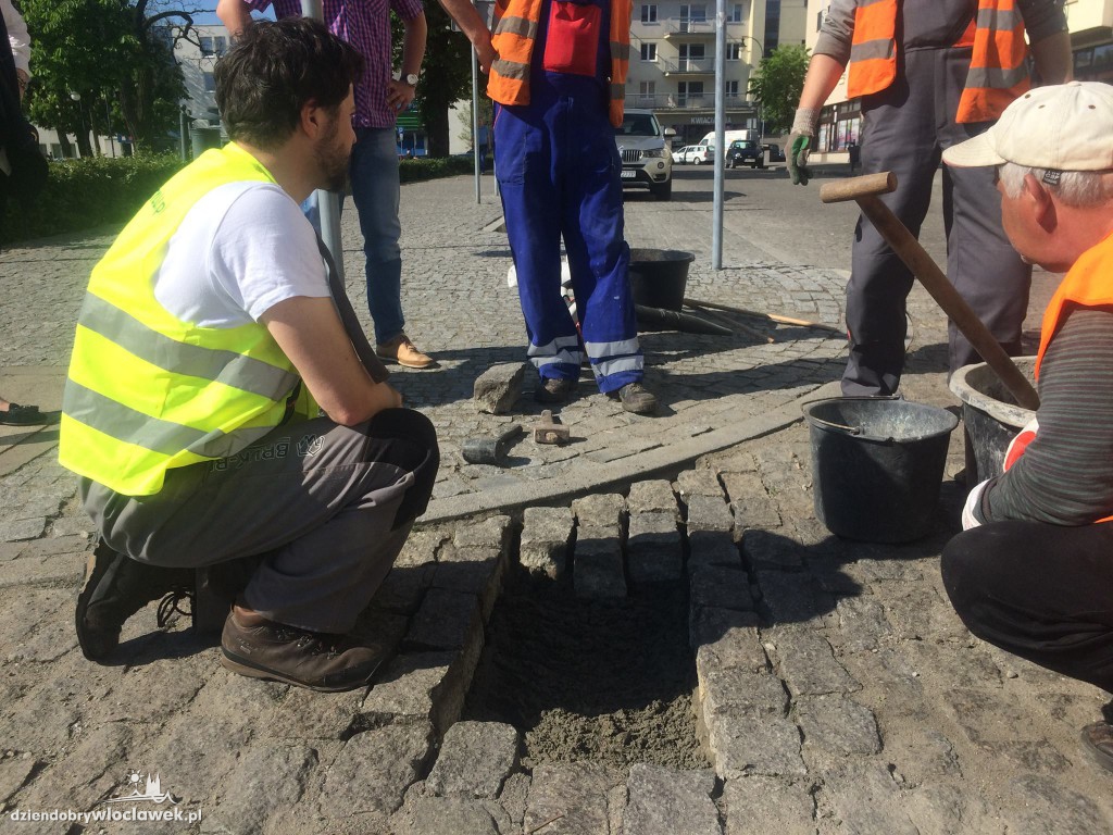 Naprawa kostki na Zielonym Rynku