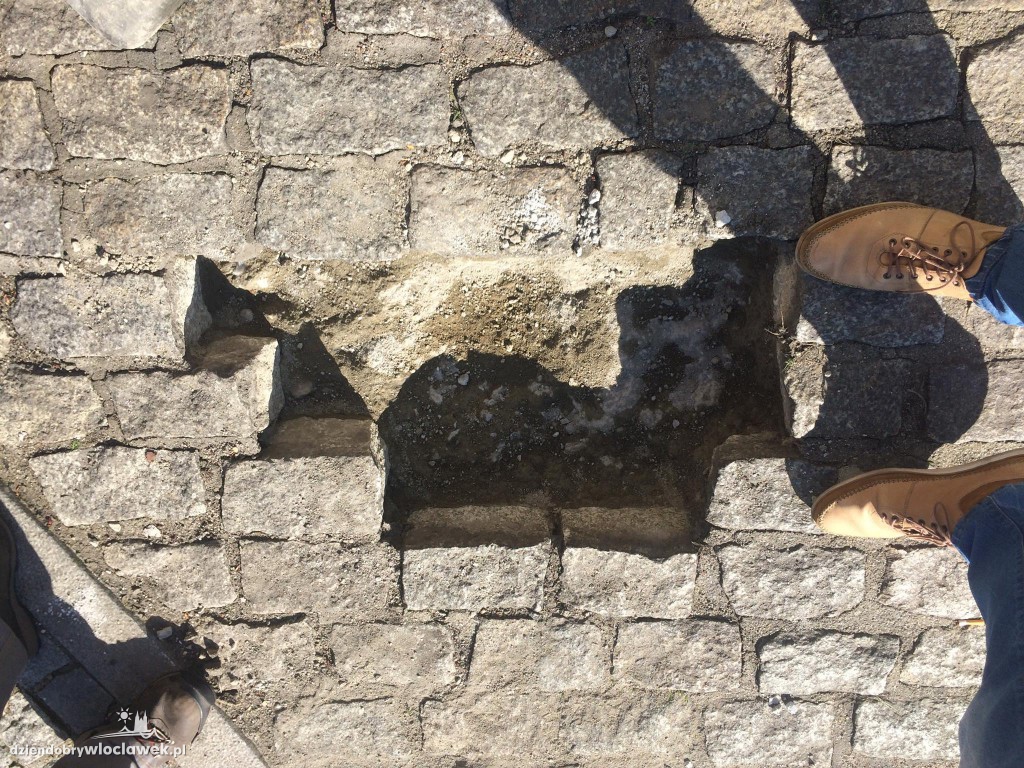 Naprawa kostki na Zielonym Rynku