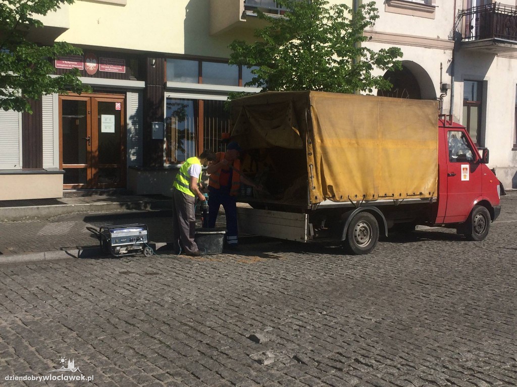 Naprawa kostki na Zielonym Rynku