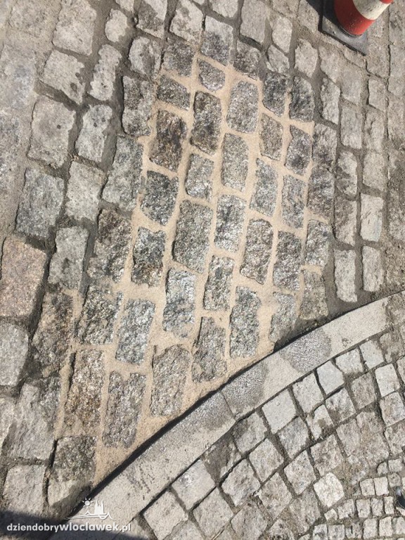 Naprawa kostki na Zielonym Rynku
