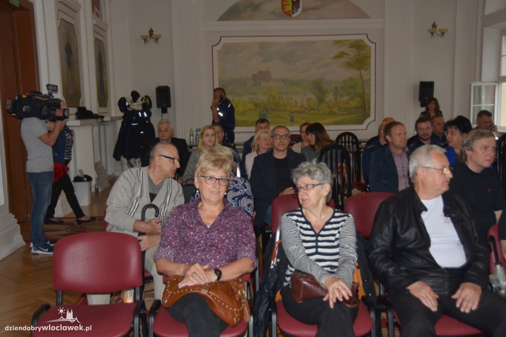 Debata na temat bezpieczeństwa