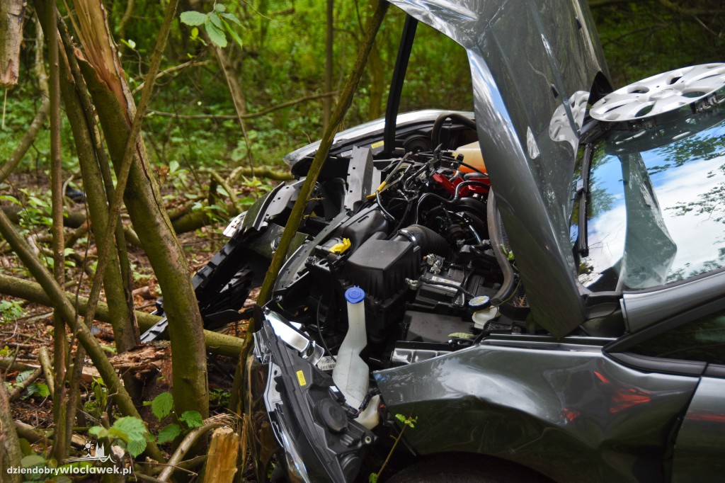 Auto wjechało do rowu pod Włocławkiem
