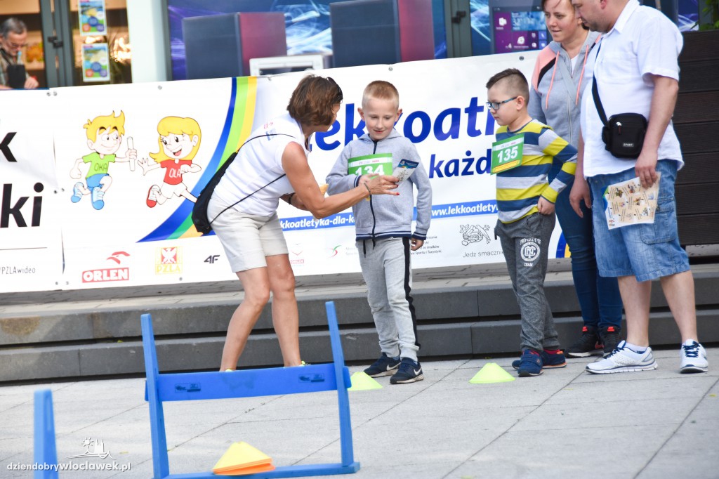 Gwiazdy sportu na pikniku w CH Wzorcownia