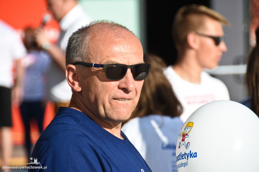 Gwiazdy sportu na pikniku w CH Wzorcownia