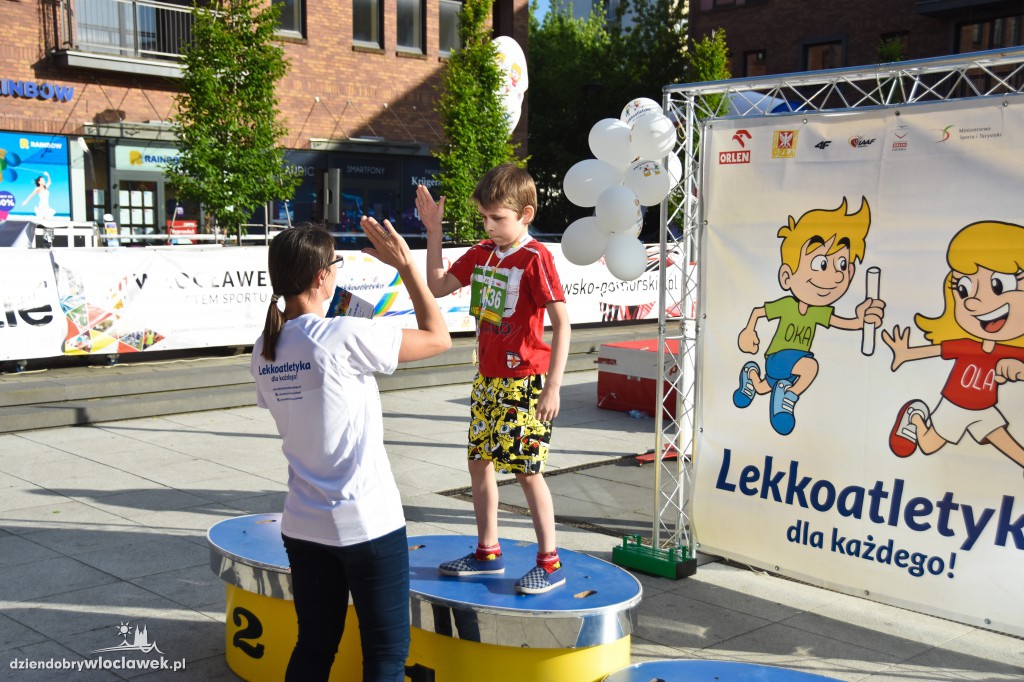 Gwiazdy sportu na pikniku w CH Wzorcownia