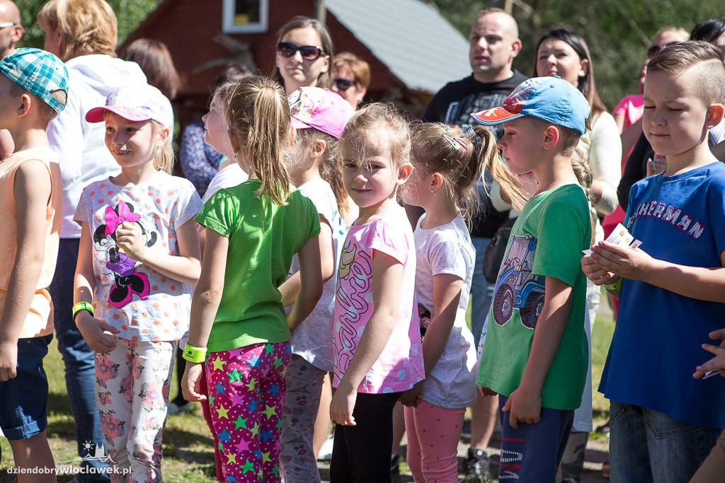 Piknik z okazji dnia mamy, taty i dziecka