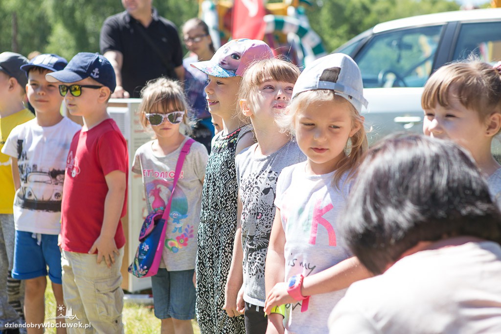 Piknik z okazji dnia mamy, taty i dziecka