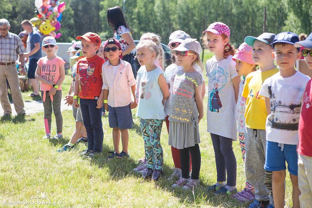 Piknik z okazji dnia mamy, taty i dziecka