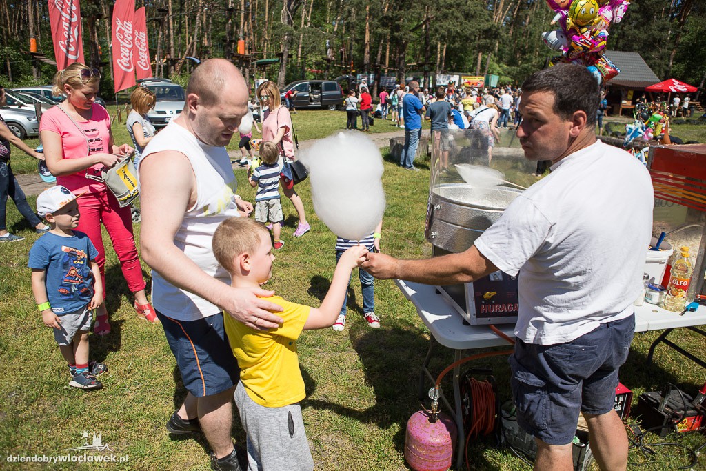 Piknik z okazji dnia mamy, taty i dziecka