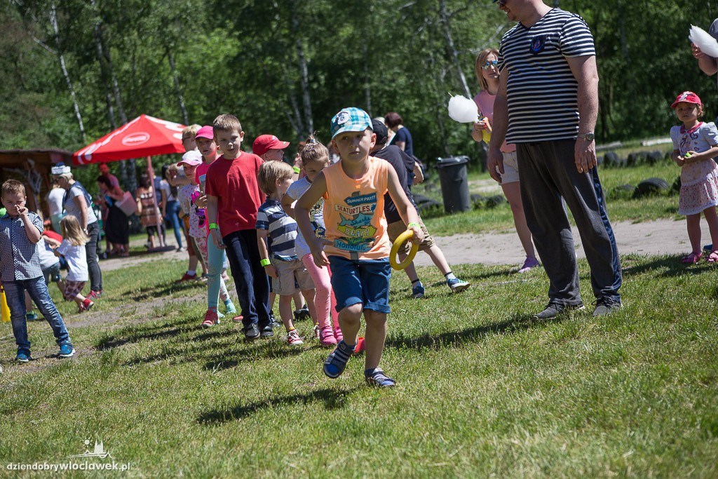 Piknik z okazji dnia mamy, taty i dziecka