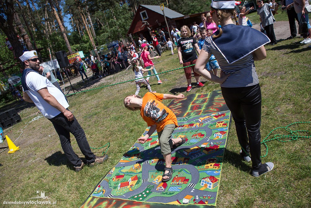 Piknik z okazji dnia mamy, taty i dziecka