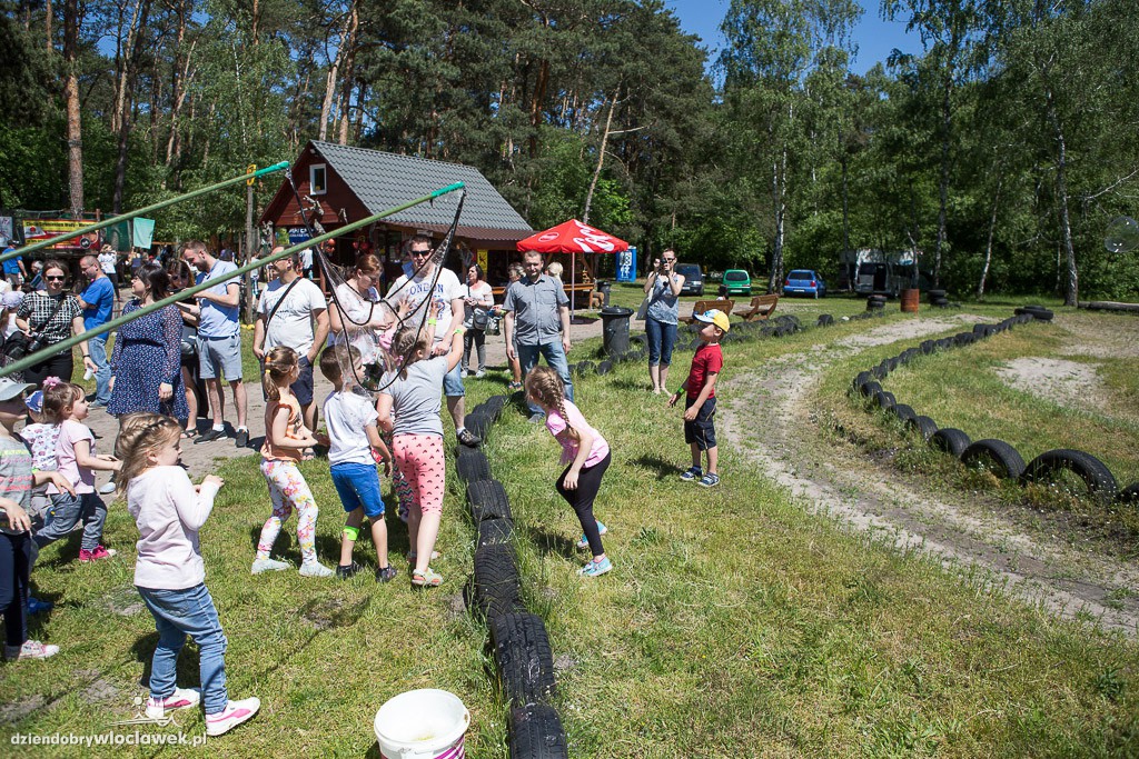Piknik z okazji dnia mamy, taty i dziecka