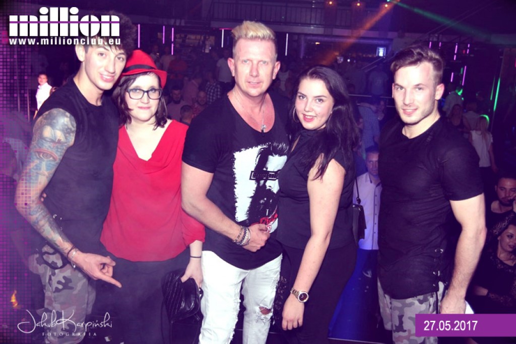 Gorąca sobotnia noc w klubie Million