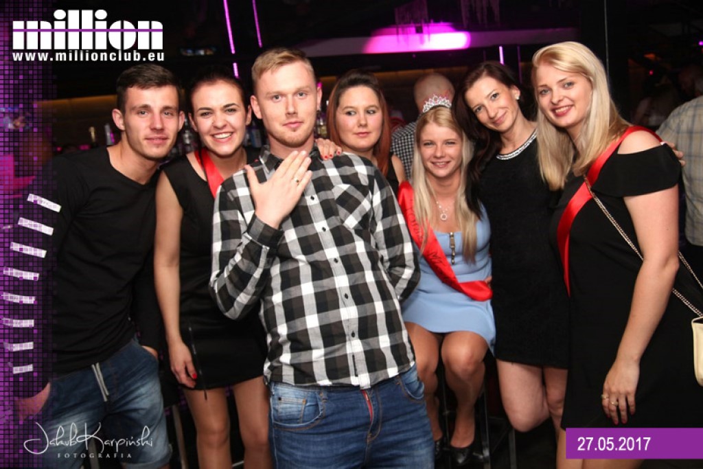 Gorąca sobotnia noc w klubie Million