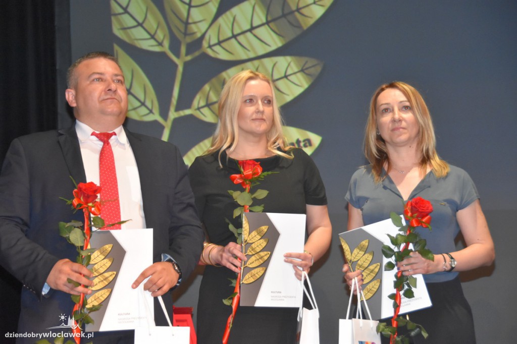 Prezydent nagrodził ludzi kultury