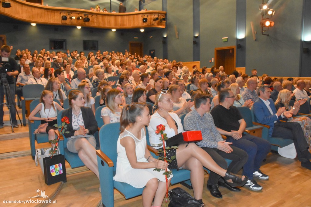 Prezydent nagrodził ludzi kultury