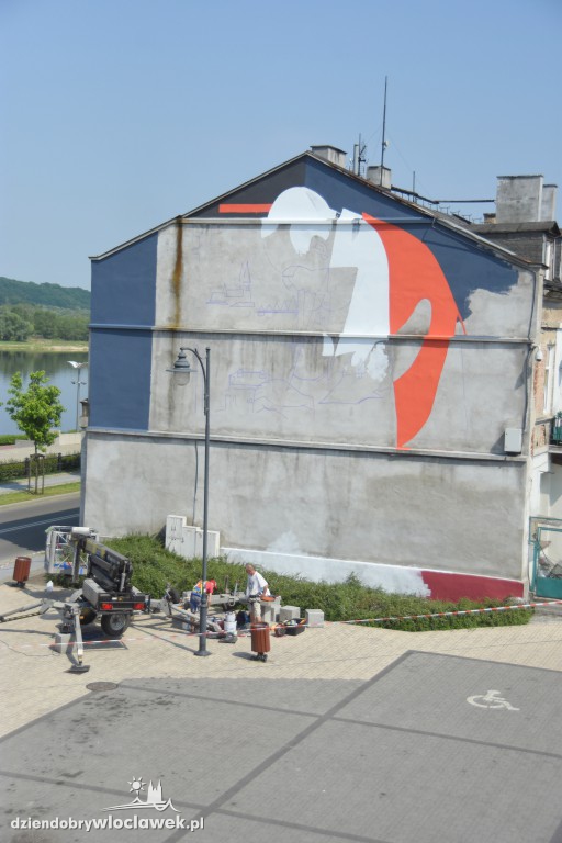 Tak powstaje mural przy bulwarach