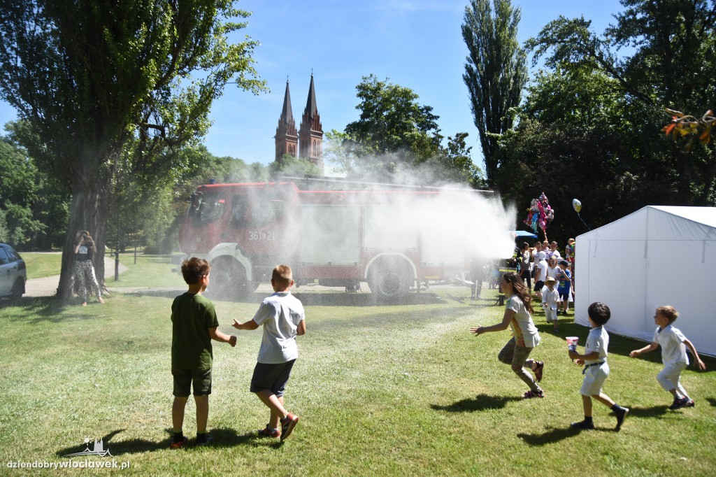 Piknik rodzinny przedszkola ZSK Długosz