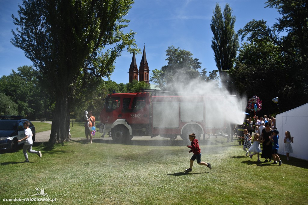Piknik rodzinny przedszkola ZSK Długosz