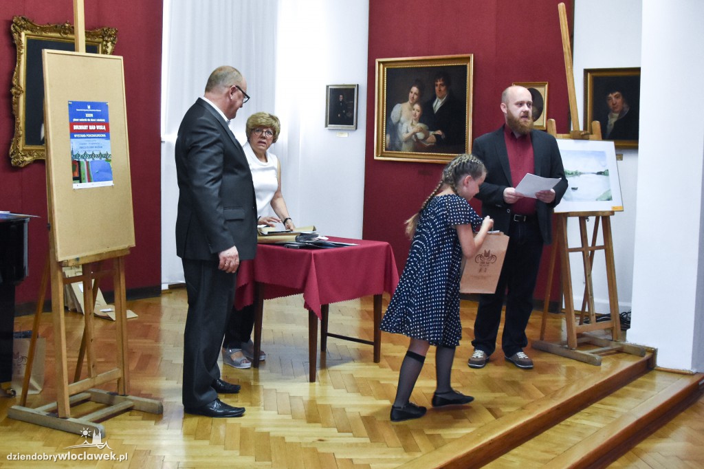Podsumowali plener malarski nad Wisłą
