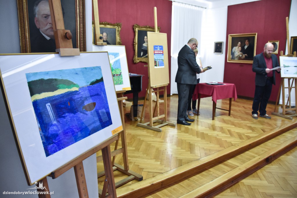 Podsumowali plener malarski nad Wisłą