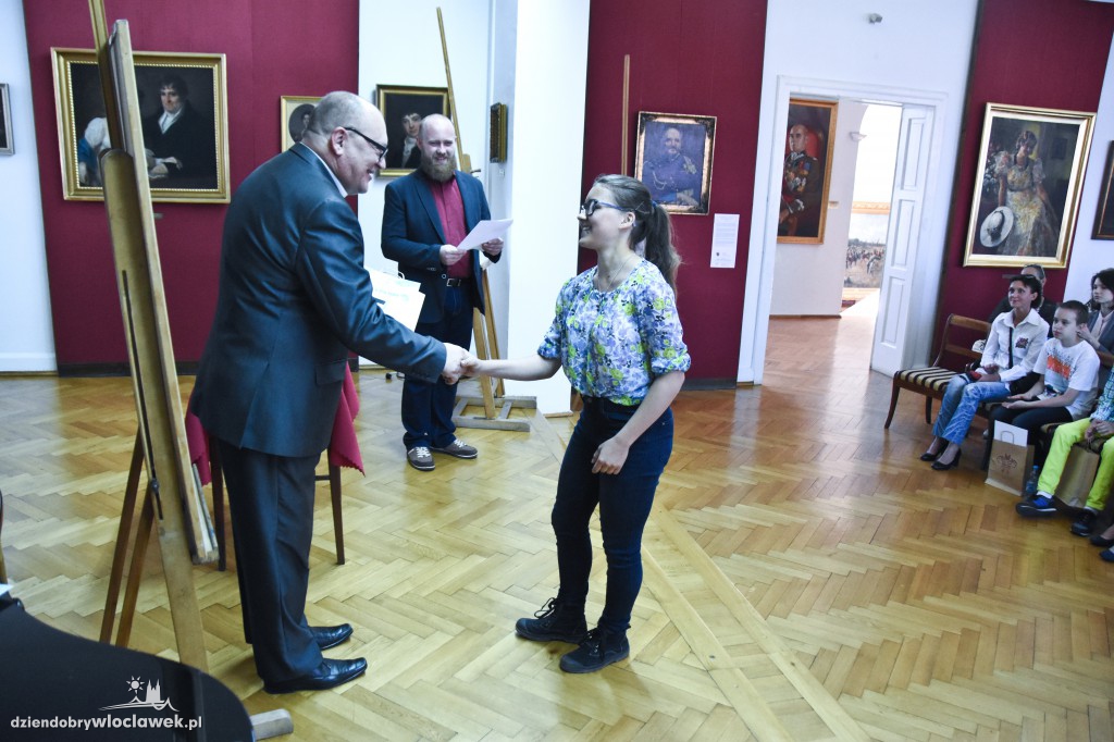 Podsumowali plener malarski nad Wisłą