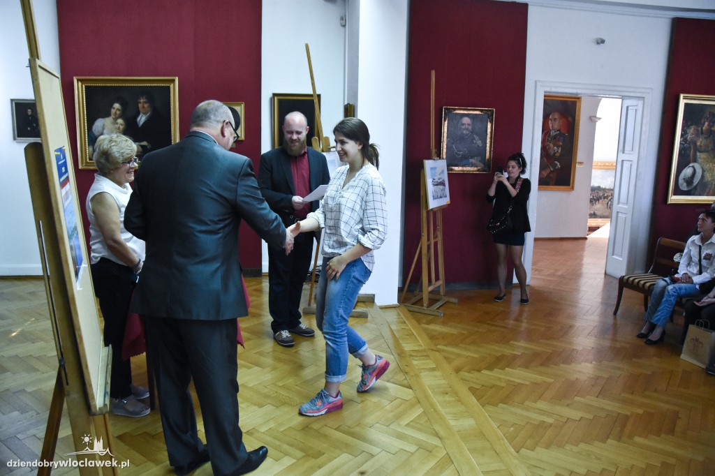 Podsumowali plener malarski nad Wisłą