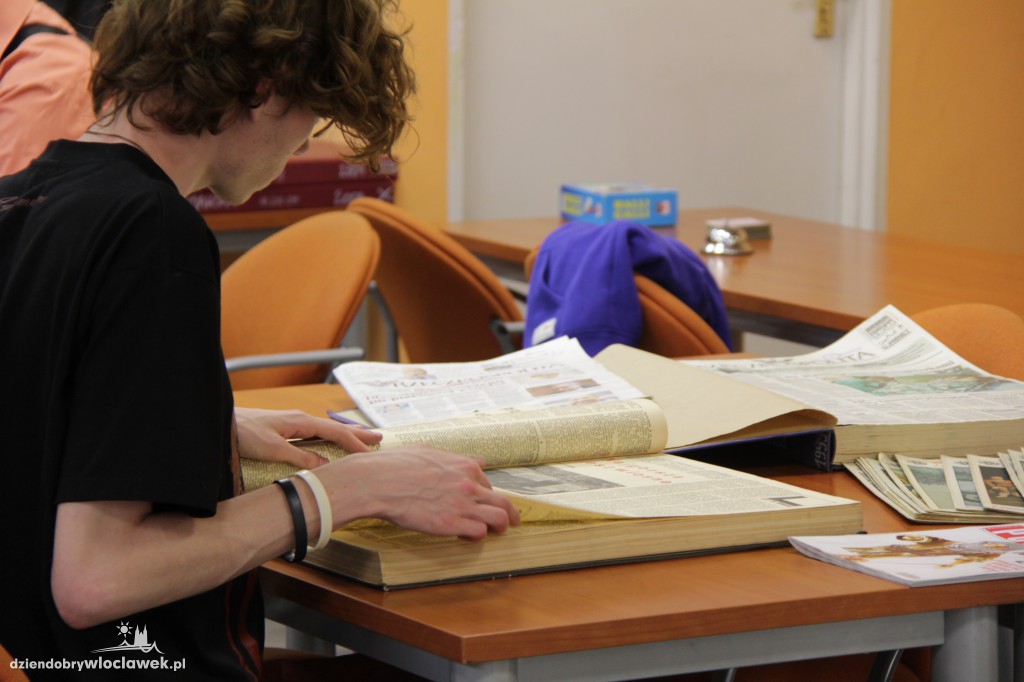 Noc Bibliotek: Czytanie porusza