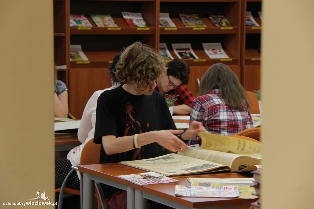 Noc Bibliotek: Czytanie porusza