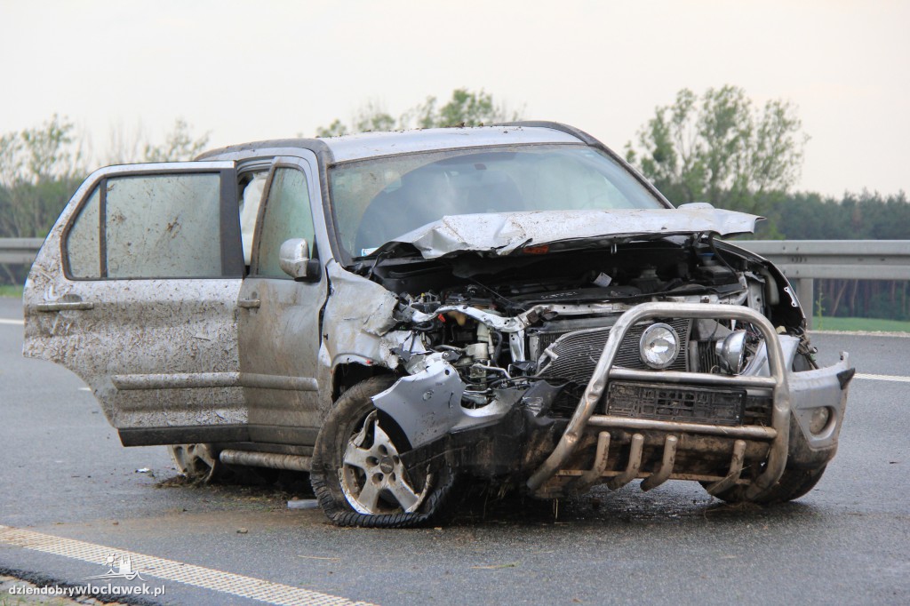 Kolizja na autostradzie z udziałem Hondy