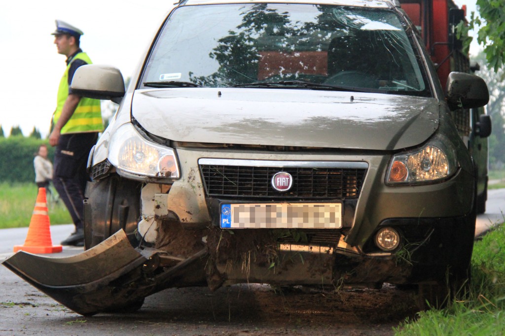 Kierowca nie zapanował nad pojazdem