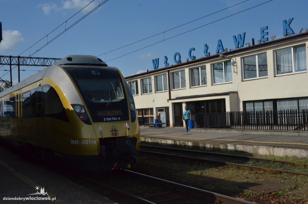 Pociąg papieski na dworcu we Włocławku