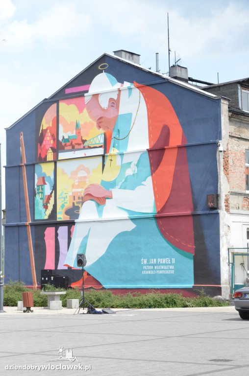 Mural na bulwarach odsłonięty