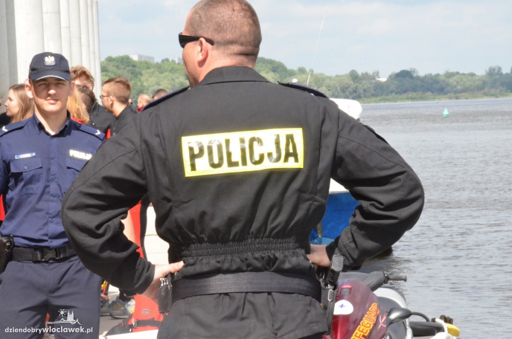 Pokazy ratownictwa wodnego