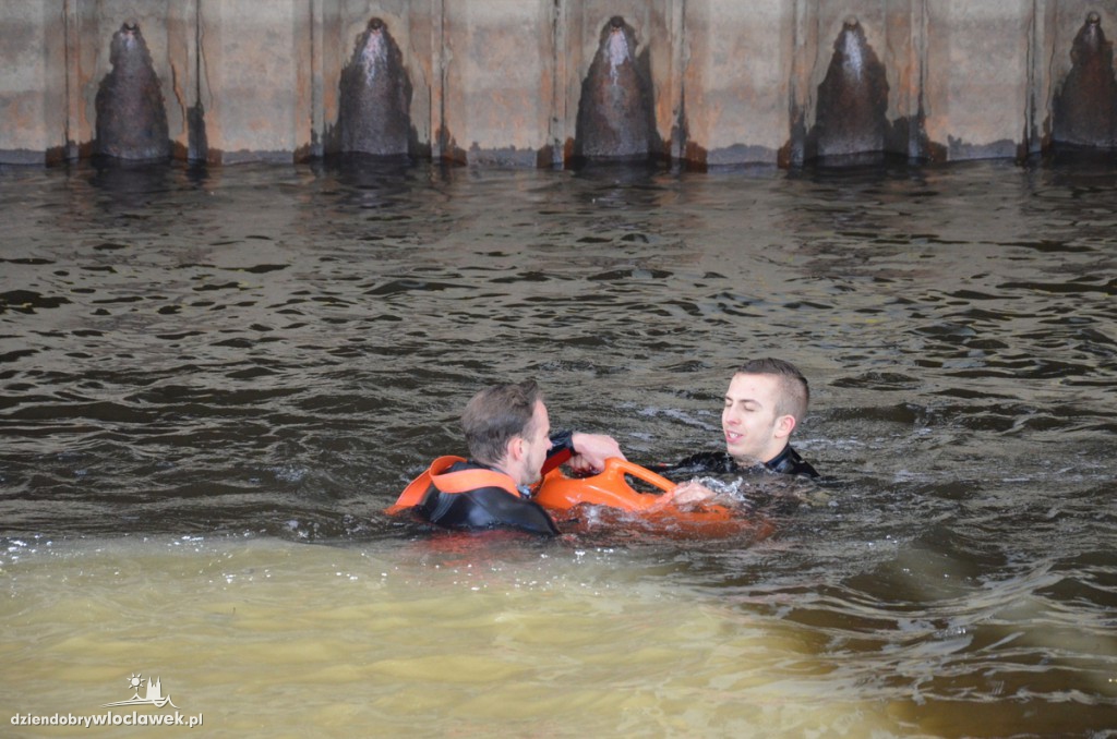 Pokazy ratownictwa wodnego