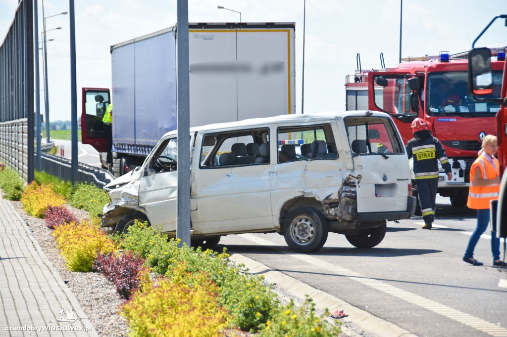 Tir zderzył się z dostawczakiem na DK91