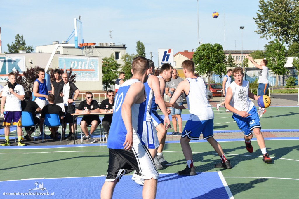  Turniej koszykówki 3x3 Basket Nocą