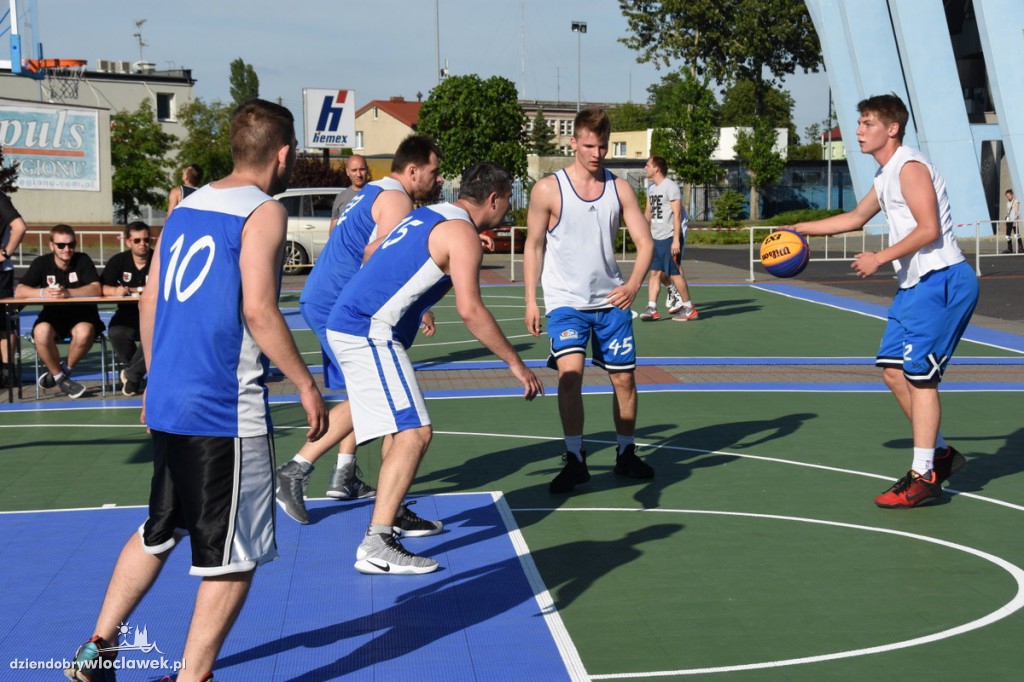  Turniej koszykówki 3x3 Basket Nocą
