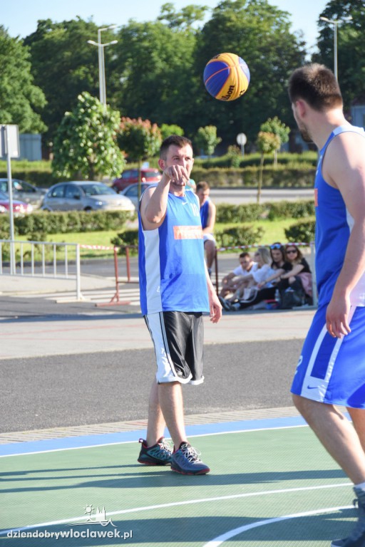  Turniej koszykówki 3x3 Basket Nocą