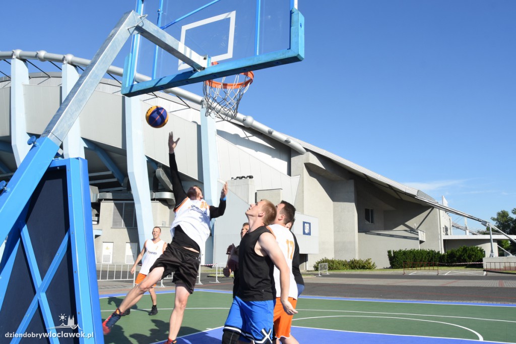  Turniej koszykówki 3x3 Basket Nocą