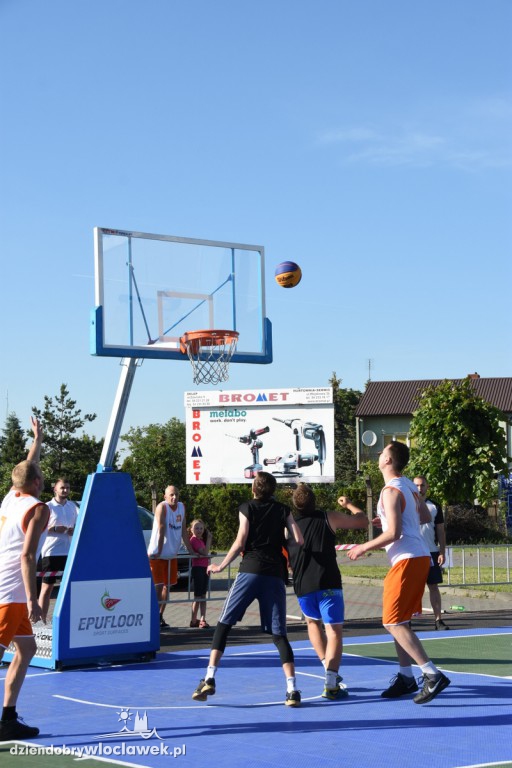  Turniej koszykówki 3x3 Basket Nocą